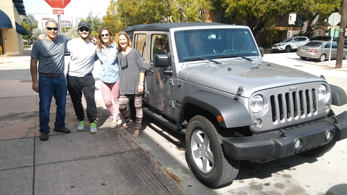 TonsofFunTours's tweet photo. Happy folks from Michigan, love renting our Jeeps @THEJeepMafia @Jeep_Clan @trlr8djeep @JeepJewel @kokks29 @SethVoss @JeepCraze_ @JeepBoss https://t.co/MqHk9xQd4k