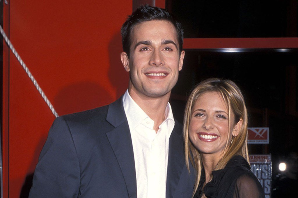 Sarah Michelle Gellar Wishes Freddie Prinze Jr A Happy Birthday!  