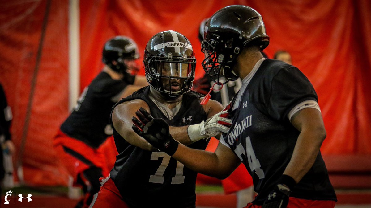 CoachFick's tweet photo. The only way we're going to get better is by doing the little things right. Strain -- Finish #TEAM #letitfly https://t.co/ZfavliYDyp