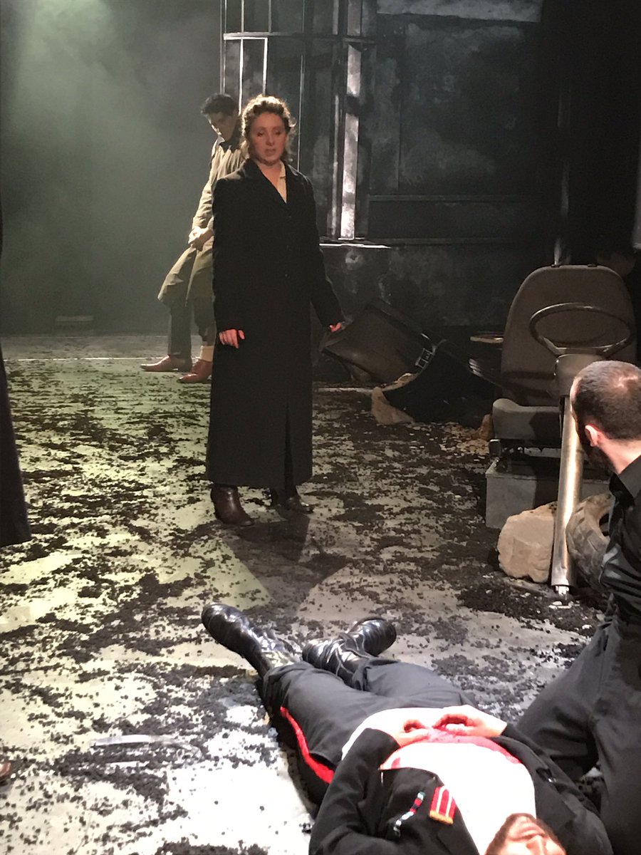 FourthMonkeyTC's tweet image. One show teched #JuliusCaesar now to number 2. #FallofMan season. Here comes #WhiteDevil