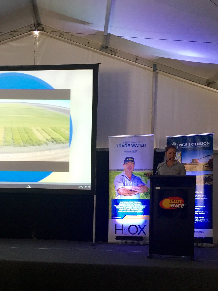 PrueBranagh's tweet photo. #17ricefieldday Excellent speakers H2OX, SproutX &amp; outlook C18. cooking demo Good Chef Bad Chef #womenrice @RiceExtension https://t.co/96SXkEKqaL