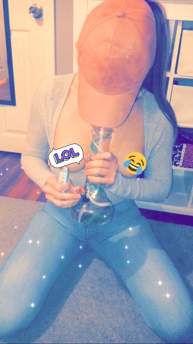 Sooo you could see the actual video of me hitting this bong with my titties out on my premium snapchat<a href="/tag/throwback"class="tags"><span>#throwback</span></a><a href="/tag/fourthofjuly2016"class="tags"><span>#fourthofjuly2016</span></a>