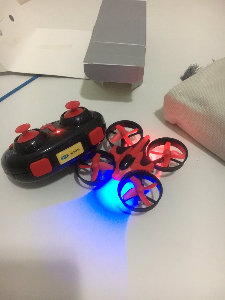 TsholofeloKungw's tweet photo. #LWS2017 @MTNBusinessZA @LOCCITANE_SA Thanks for the amazing gifts... I can't believe how much I'll have this weekend😆.The Drone!!! Gt2Learn https://t.co/1fjTYrKaPE