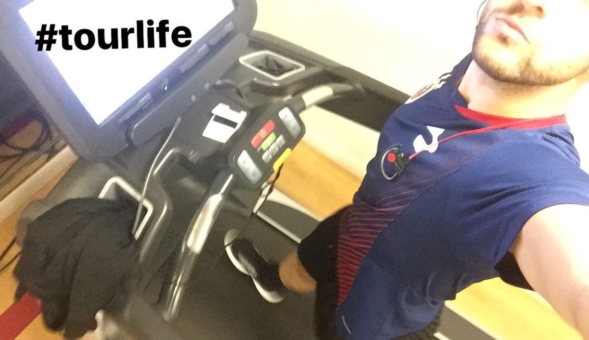 CharFlorida's tweet image. #TourLife #MusicLife
#ExerciseLife
🎼🎼🎼🚌💪🏻❤
@piero_barone 
#InstagramStories