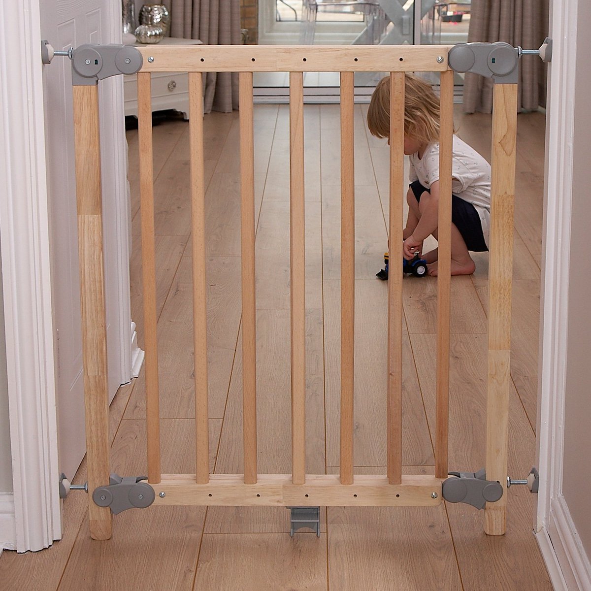 zagazookids's tweet photo. #Stairgate or #doorguard, keep you #toddler #safeathome #bestseller How do you keep yours safe? https://t.co/kJ7u6oFalX #zagazoo https://t.co/Lt2MuoVs04