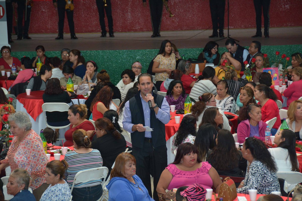 ChrisLopezBC's tweet photo. ¡Feliz Día Internacional de la Mujer! https://t.co/rWCFT4rdYu https://t.co/zVRDv148mO