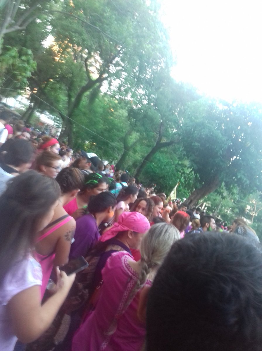 undelincuente_'s tweet photo. #DíaDelObjetoSexual
Rt para la masacre, estas feminazis no saben que llevo en mi mochila. https://t.co/0DvCH01e2N