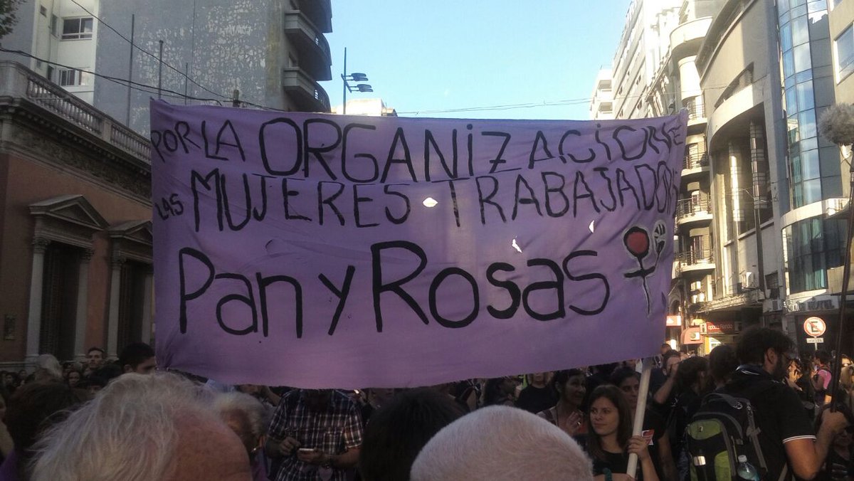 IzquierDiarioUy's tweet photo. #8M #ParoInternacionalDeMujeres #Montevideo #UY Por la Organización de la Mujer Trabajadora #NiUnaMenos https://t.co/7Eboq3fYe9