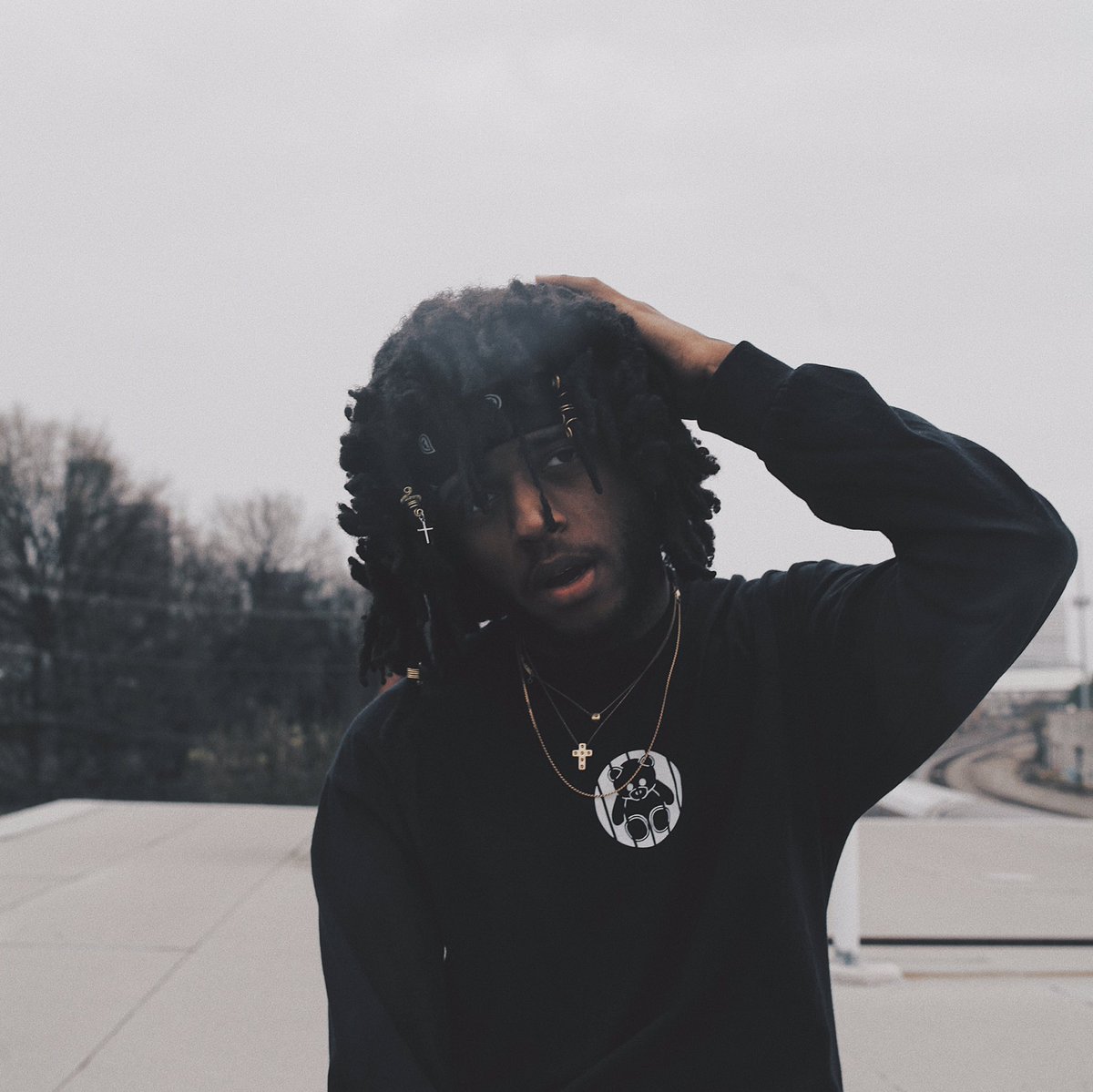 6LACK's tweet photo. join the gang🎈 https://t.co/pRnRX5SJCG