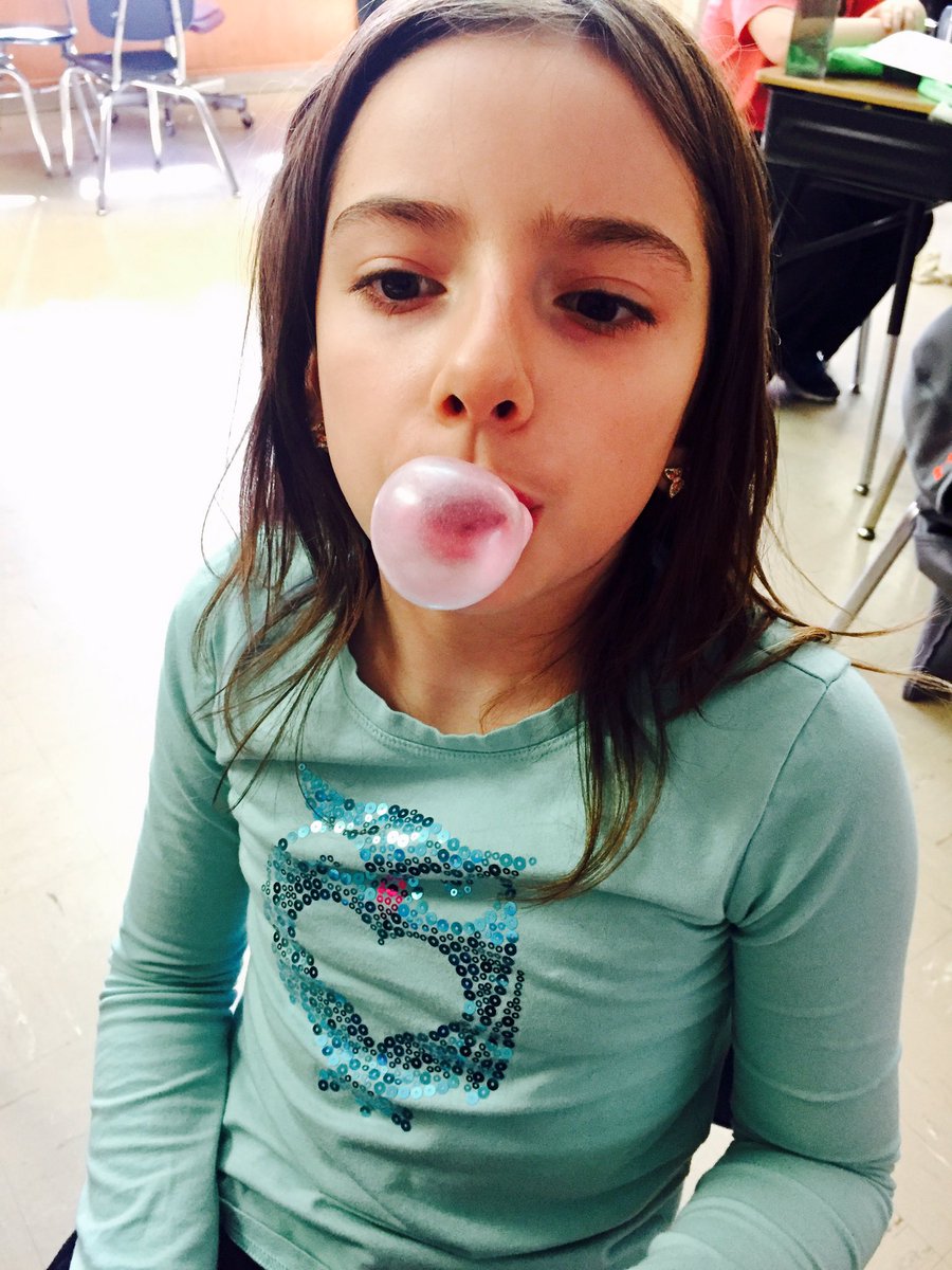seibelgrade4's tweet photo. Practiced our 'how to' writing today with 'how to blow a bubble'! 🍬 #doublebubble #MightyCardinals @ChippewaFallsSD https://t.co/V9tsOdBgVA