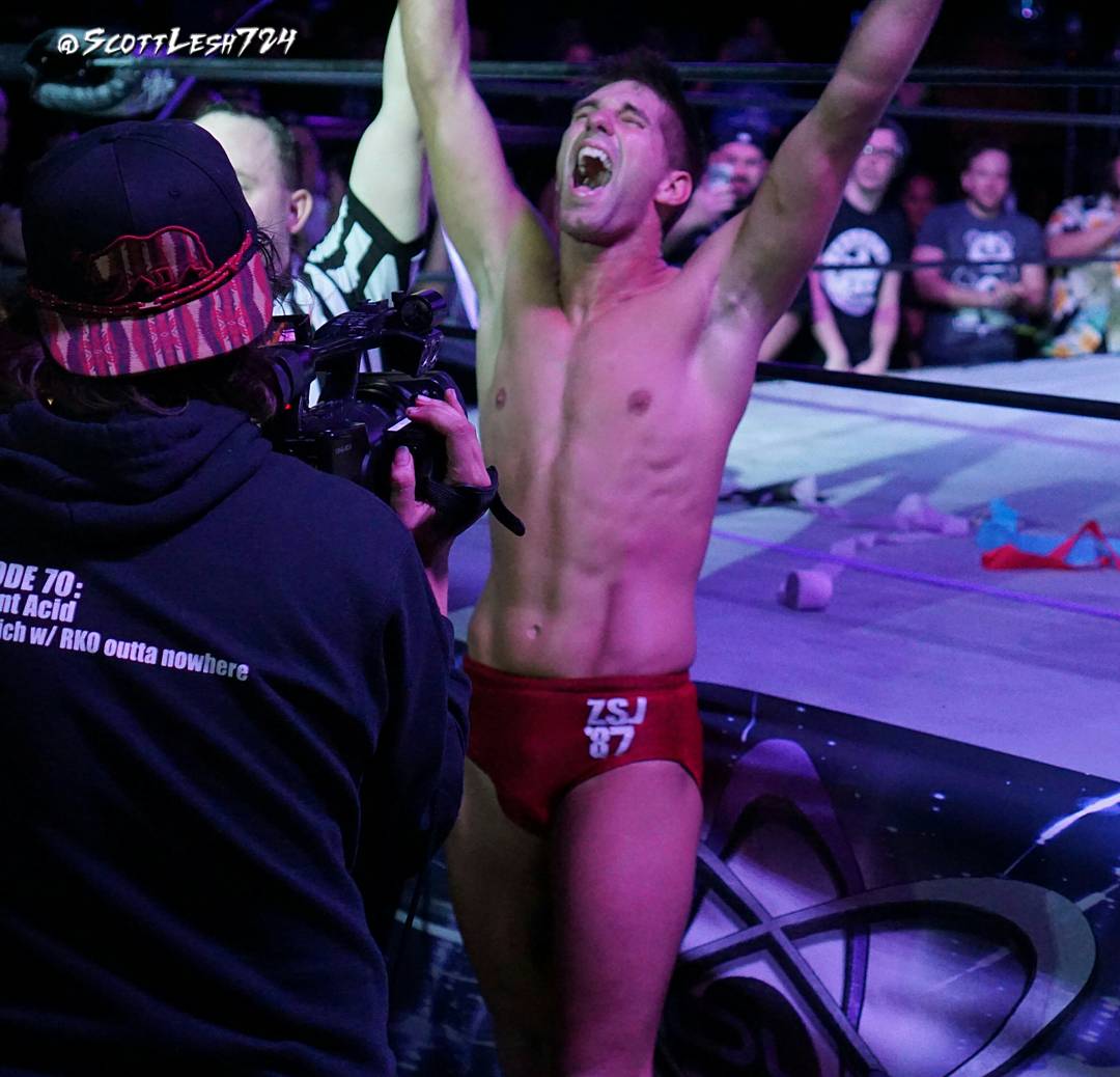 ScottLesh724's tweet photo. @zacksabrejr such a great moment to witness live! #EVOLVE79 https://t.co/TR7ICEIiCH