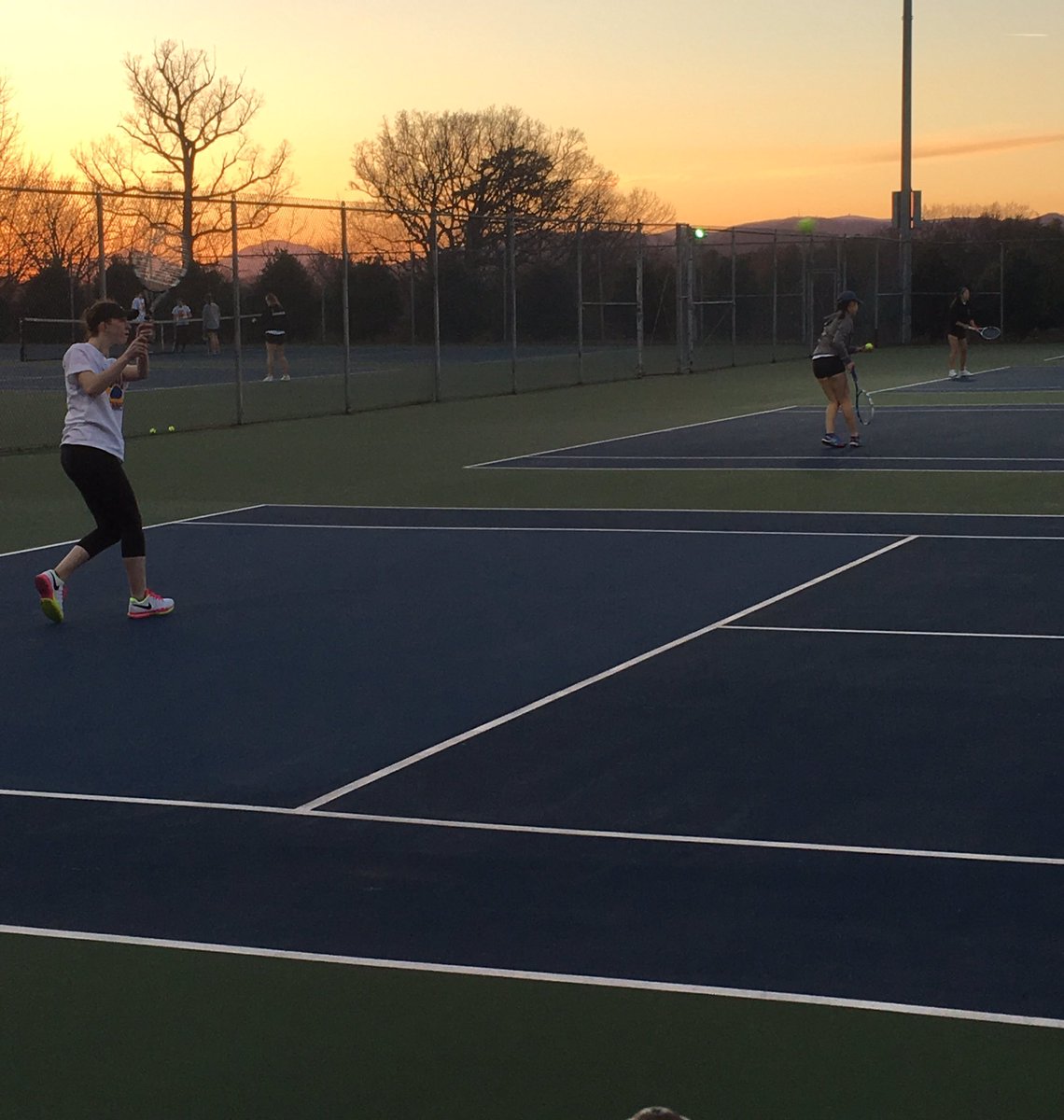 BburgHSBruins's tweet photo. Lady Bruins Tennis defeats EC Glass 9-0

Great Job Ladies &amp; Coach Horman ! https://t.co/QtFQt3puMx