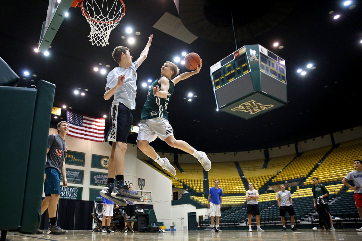 Jamestown prepares for state basketball finals. <a href="/JHSAthletics/">Jamestown Athletics</a> <a href="/JamestownHigh/">Jamestown High</a> <a href="/JHS_GangGreen/">JHS Gang Green</a> For more photos: bit.ly/1RqX389