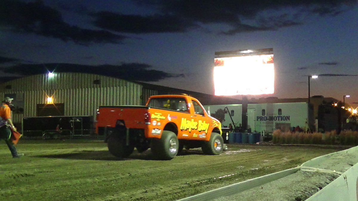 ASTTQ1's tweet photo. #asttq #Modified #4x4 #pulling https://t.co/1NRPiEn5Qe