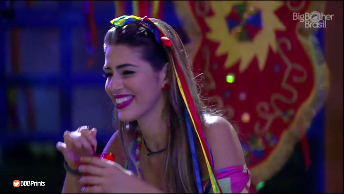 junintuiteiro's tweet photo. 100 RTS AQUI JUNTOS COM VIVIAN FORA MANIPULAÇÃO https://t.co/ndLVEMczyH