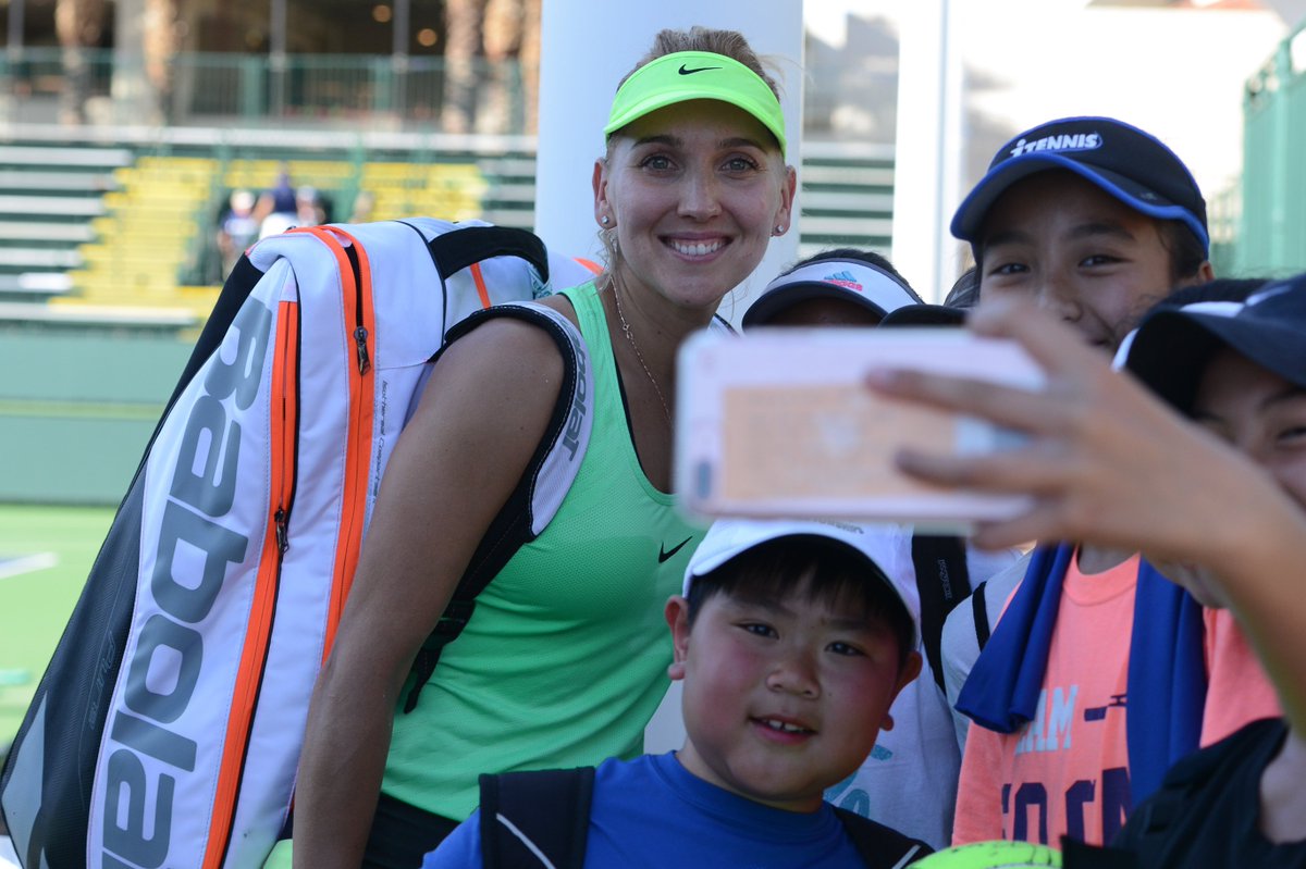 ELENA VESNINA - Página 23 C6cTIsVU8AAJCP0