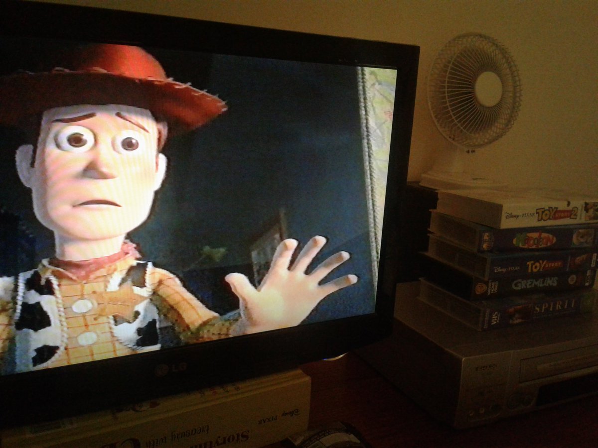 Slinky Dog tweet media