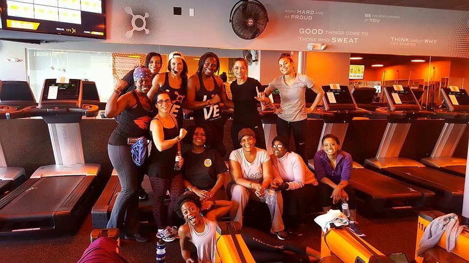 KristinKaneNews's tweet photo. Had a wonderful time introducing this special group of ladies to #OrangetheoryFitness @otfnanuet #StartBurning #KeepBurning
🍊💪🏻🍊#OTF https://t.co/9qj8wUNB8V
