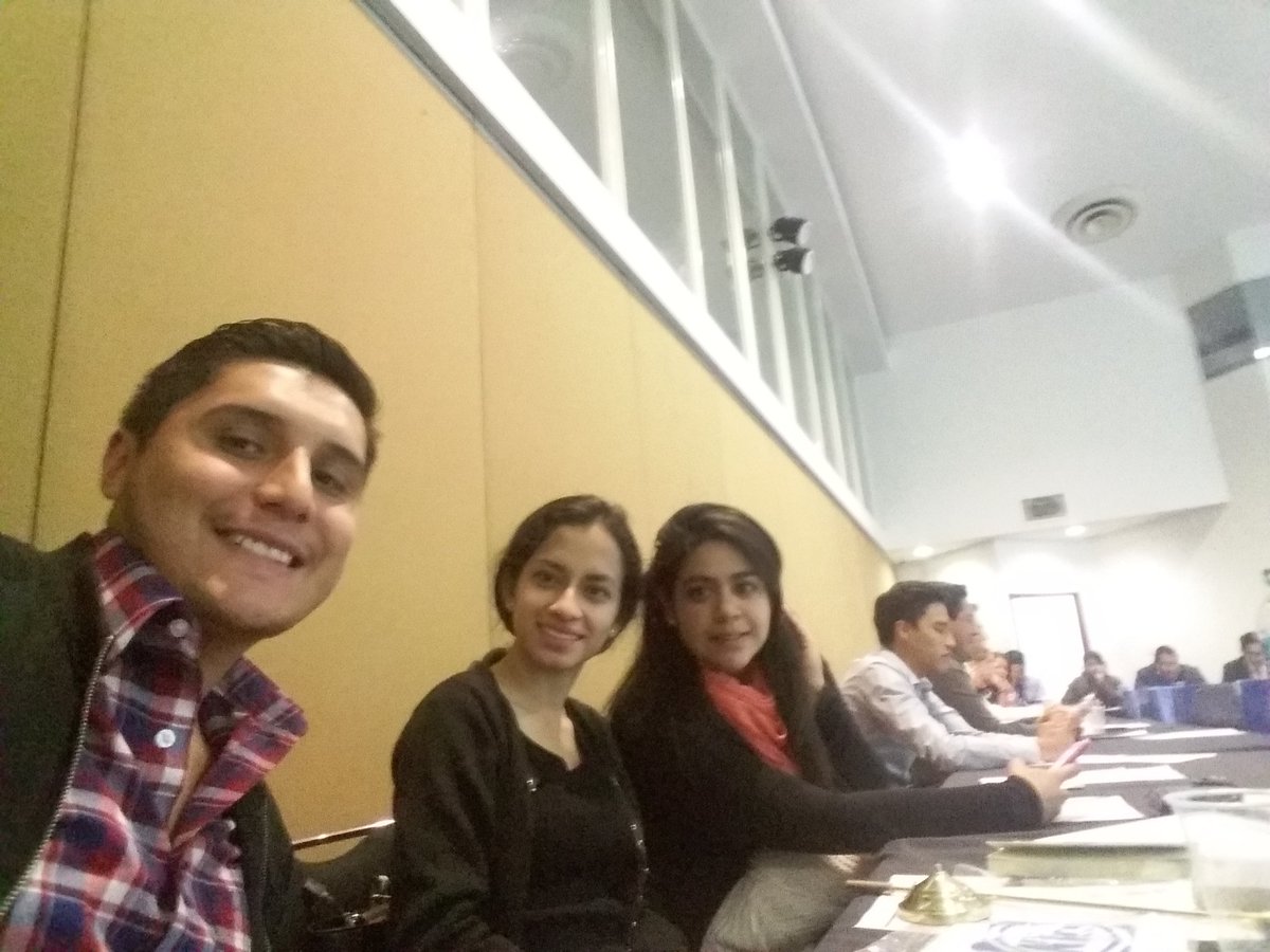 _AmbarReyes's tweet photo. En junta mensual de estructura de #AJCDMX #GeneraciónDeAcción @RMirandaB https://t.co/HhpFCJXZey