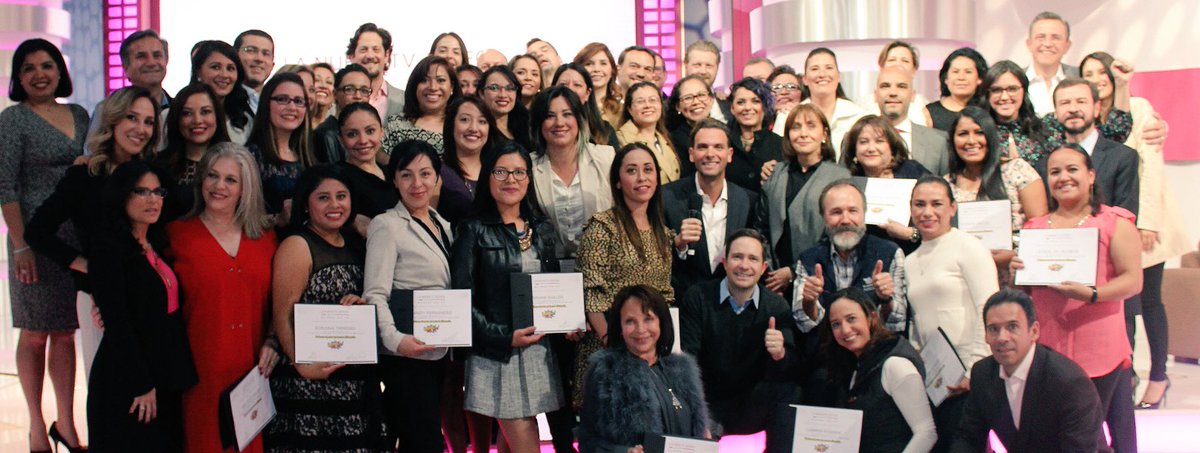 En <a href="/Azteca/">TV Azteca</a>, todos los días trabajamos por la equidad. Una empresa llena de mujeres, es una mejor empresa. #DíaInternacionalDeLaMujer.