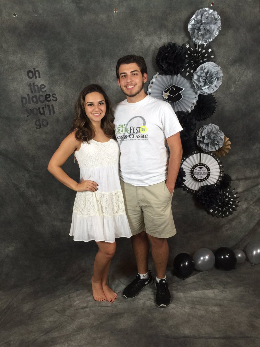 RiggsPhillip's tweet photo. Happy birthday @UribeAlexandra I hope it's great!🎉🎉🎊🎉🎉 https://t.co/rWfaWtqvrI