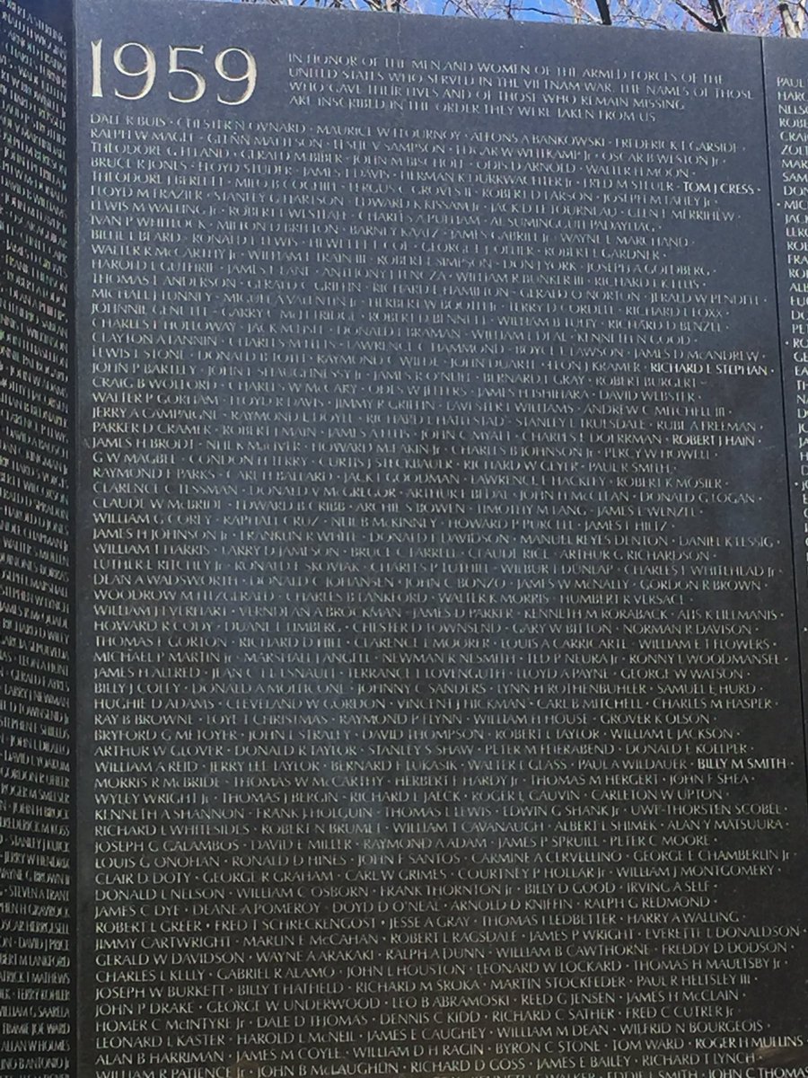 carrieritter's tweet photo. 2) Vietnam Wall Memorial https://t.co/Tc519sG9bw