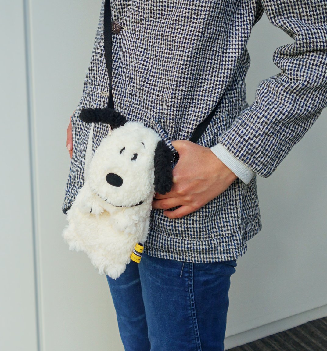 スヌーピー MUSEUM SNOOPY ぬいぐるみ バッグ フリマアプリ ラクマ