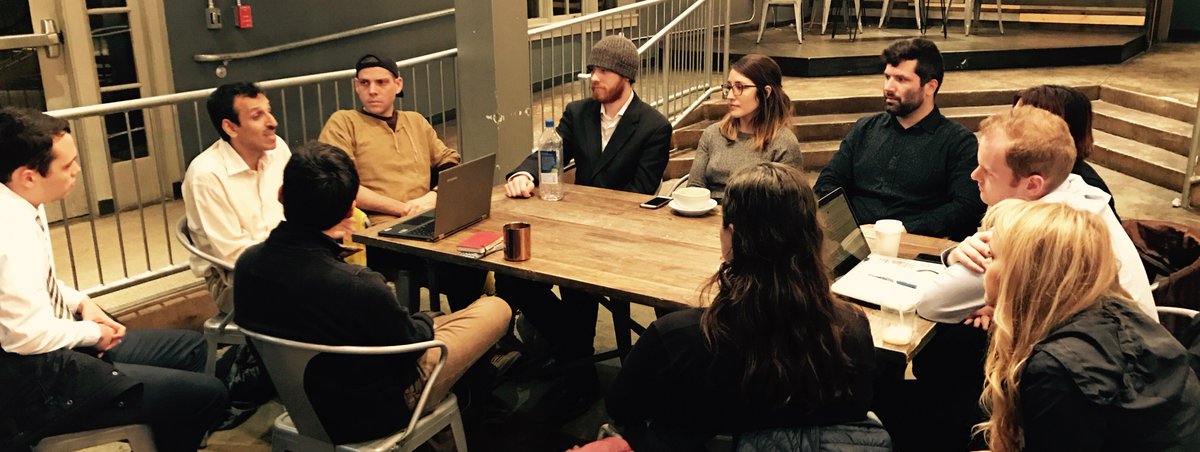 AmnestyCapHill's tweet image. We are thrilled to welcome Kais Aliriani @ our group meeting last night &amp;amp; learn more about ongoing conflict, #HumanRightsConcerns in #Yemen