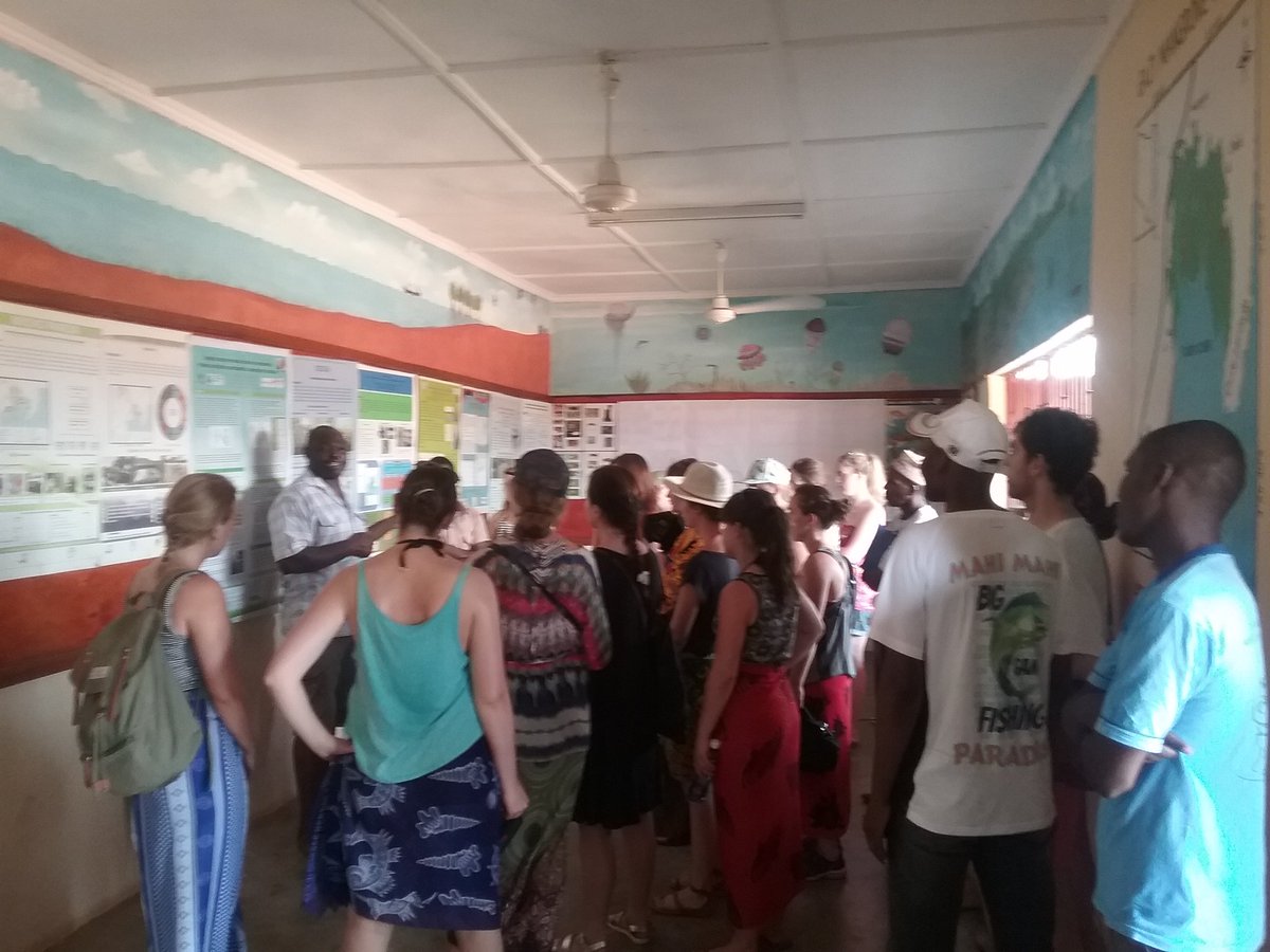 #Studentsthirstforknowledge ;A day of activity with 2 local primary schools and university students from sweden