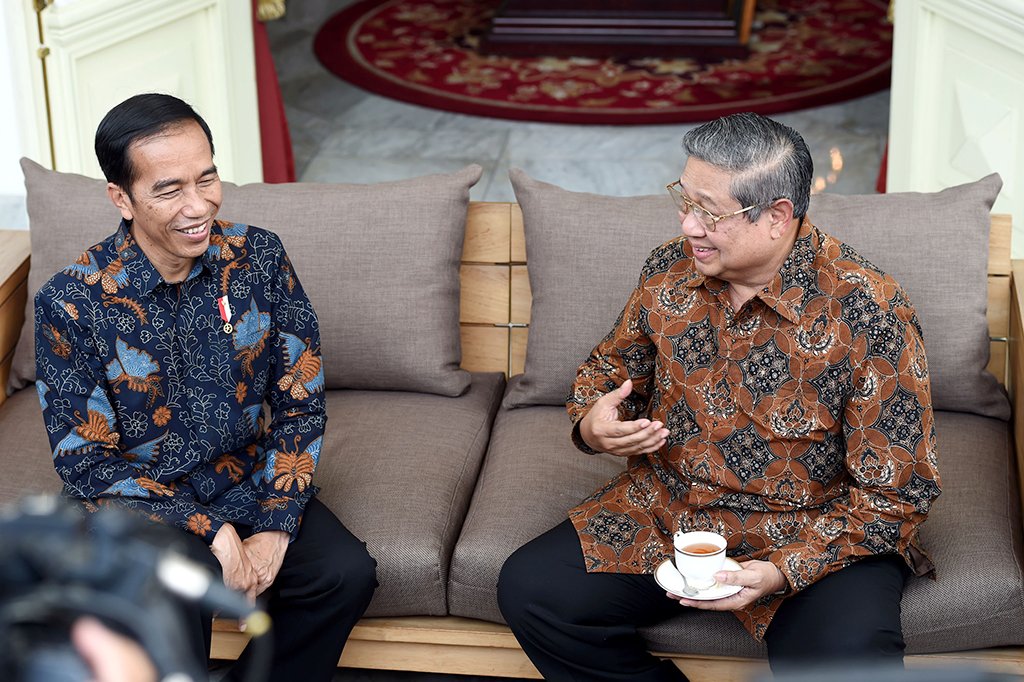 Metro_TV's tweet photo. Momen Pertemuan SBY dan Jokowi https://t.co/rD0XP5w4CV https://t.co/GAVSXhdzoO