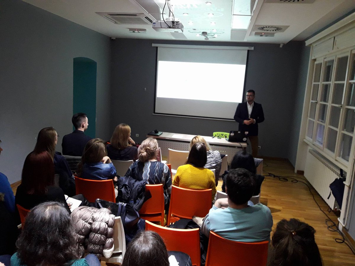 ICTHubBgd's tweet photo. Sinoć @UKParobrod ugostili smo polaznike Seven Škole socijalnog preduzetnistva, Solagro i @BEUMorg podelili su svoja iskustva u poslovanju. https://t.co/n69Xq86waN