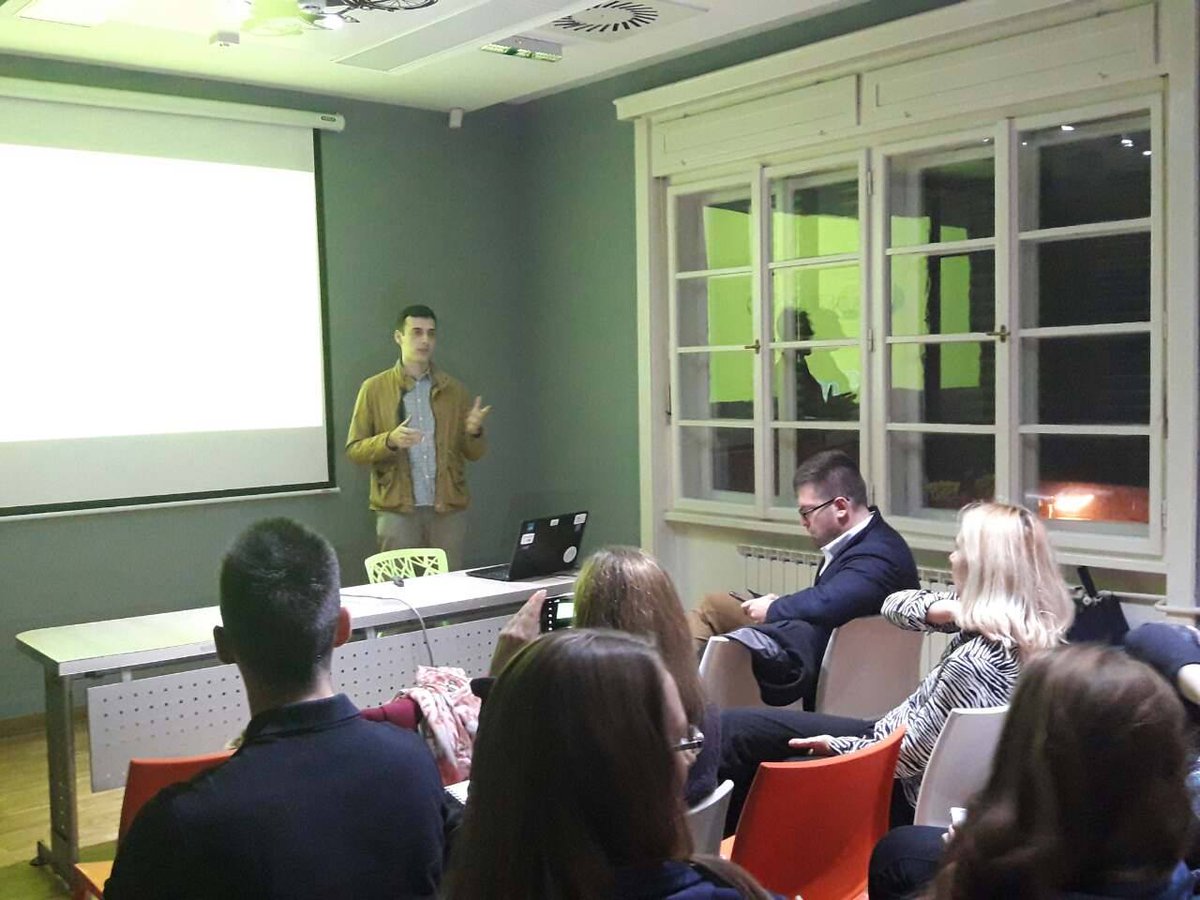 ICTHubBgd's tweet photo. Sinoć @UKParobrod ugostili smo polaznike Seven Škole socijalnog preduzetnistva, Solagro i @BEUMorg podelili su svoja iskustva u poslovanju. https://t.co/n69Xq86waN