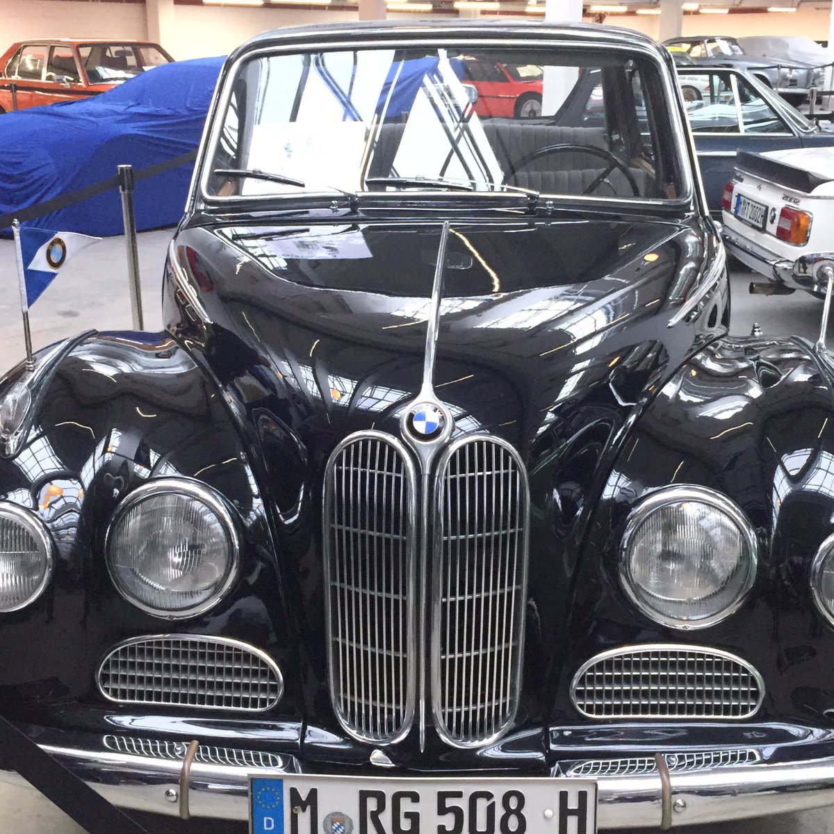 NLinMUC's tweet image. NL Kreativwirtschafts-Unternehmer #FrisMunich17 entdecken @BMWGroup Design #BMWClassic