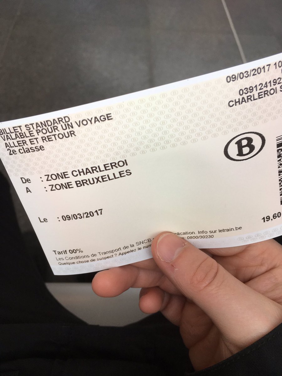Wyll2K's tweet photo. Aller Bxhell c'est parti! 20min d'attente, rdv à 12h15, On est bien!
#bxhell #brussels https://t.co/HtjDDfZqDE