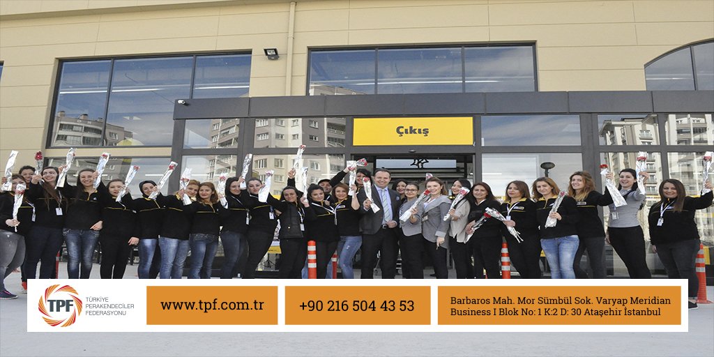 AnkaGross, 8 Mart Dünya Emekçi Kadınlar Günü’nde kadın müşterilerine karanfil dağıttı.
tpf.com.tr/ankagross-8-ma…
#tpf #ankagross #8mart