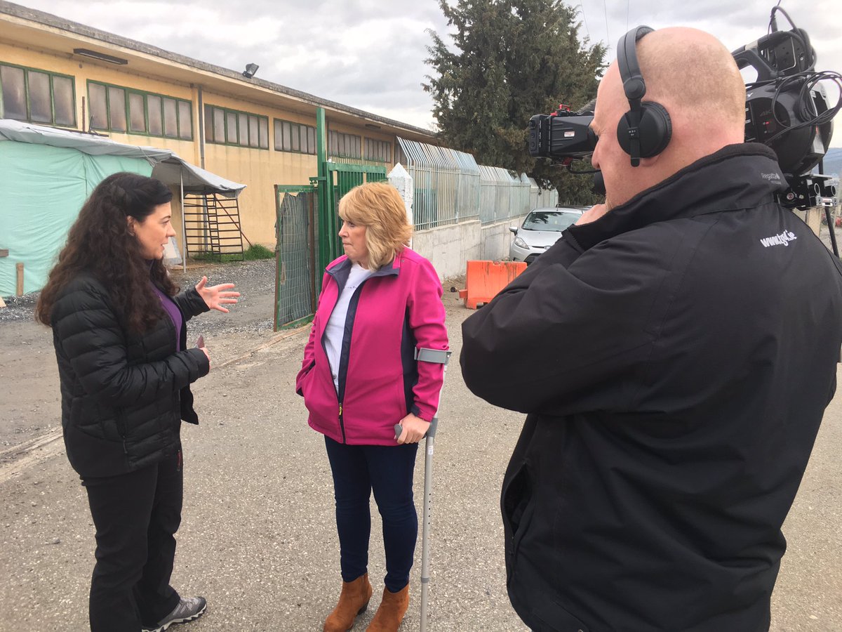 DuicheTG4's tweet photo. Muid díreach tosaigh ar maidin i Thessalonikiag san Ghréig, gays muid ag triall cuairt a thabhairt ar champaí teifeach. @TG4TV https://t.co/hZTtF2Dakd