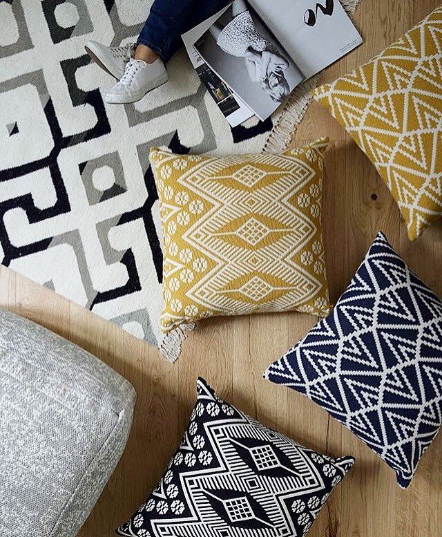 GoodTasteMag's tweet photo. In @HertexFabrics1 heaven. Channel your inner tribal spirit with these scatter cushions. #hertex #goodtastemagsa #GTtrends https://t.co/ik8k2Mej6S