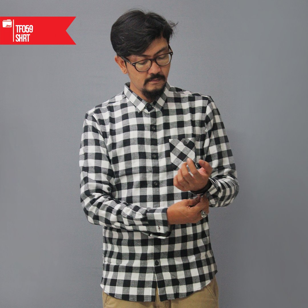 Fldr Inc. Shirt
Price: Rp180.000,-
Click Link For Order : bit.ly/fldrinc
#Fldrinc #shirt #WeAreBack