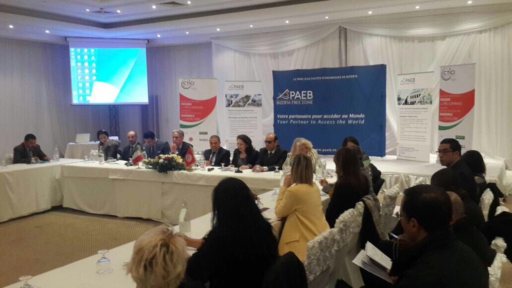 ItalyinTunisia's tweet photo. #SistemaItalia e #PAEB insieme per rafforzare presenza industriale 🇮🇹 in Gouvernorat #Bizerte e rilanciare economia 🇹🇳#FIPA #CTICI #Comites https://t.co/fehWSOKpbe