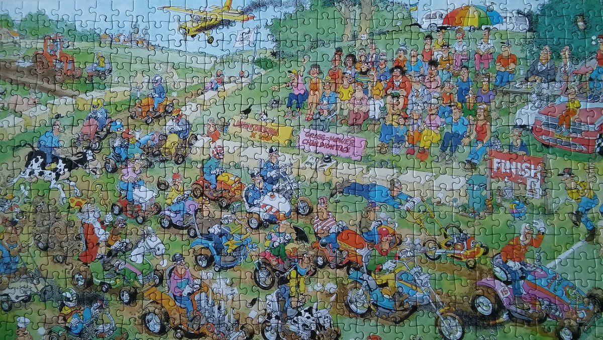 PaMiVu's tweet image. Puzzled Lawn mover race by @JumboGames &amp;amp; @janvanhaasteren. Fun, quick and easy. #comicpuzzle #jigsawpuzzle
