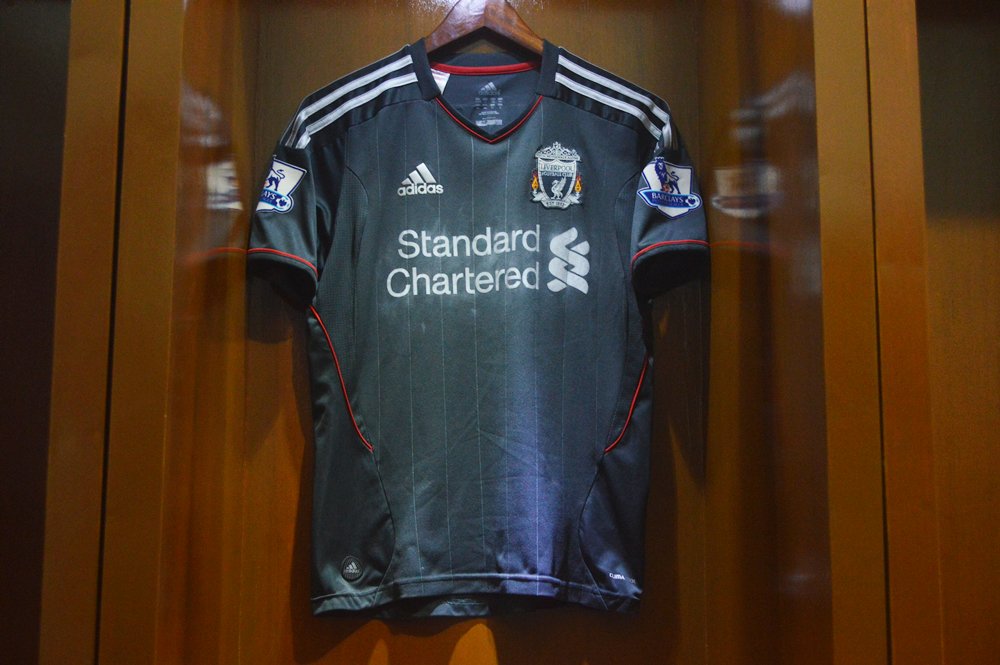 FWDfootballshop's tweet photo. #FFS11
Liverpool Away 11/12
Large BOY? (62x46)
Used
NNS BPL Velt Player size
Patch BPL Velt Replica size
Sponsor crack + lengket https://t.co/wPa8f7293Z