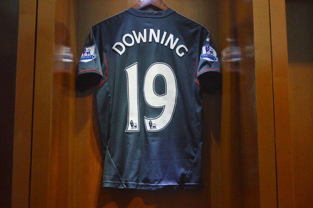 FWDfootballshop's tweet photo. #FFS11
Liverpool Away 11/12
Large BOY? (62x46)
Used
NNS BPL Velt Player size
Patch BPL Velt Replica size
Sponsor crack + lengket https://t.co/wPa8f7293Z
