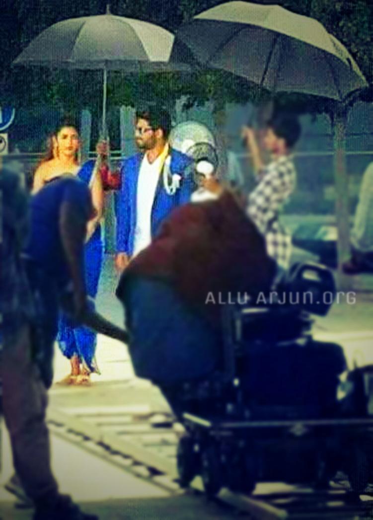 KspAAfan's tweet photo. #DJonSets #DuvvadaJagannadham @alluarjun @hegdepooja @DJmovieOffl https://t.co/Y8iU7DcFk4