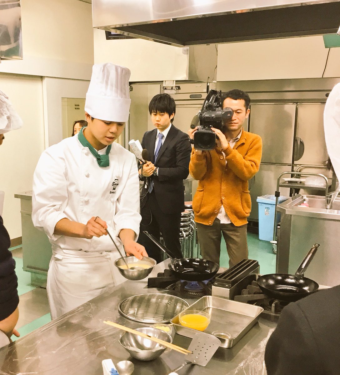 菜園調理師専門学校 على تويتر 今日は ジョブ パークの日でした 調理 福祉 医療の職業理解を目的としたイベントです 調理 は 体験やデモンストレーションを中心に行いました 調理 製菓の道を考えている皆さんとたくさんお目にかかれて嬉しかったです オープン