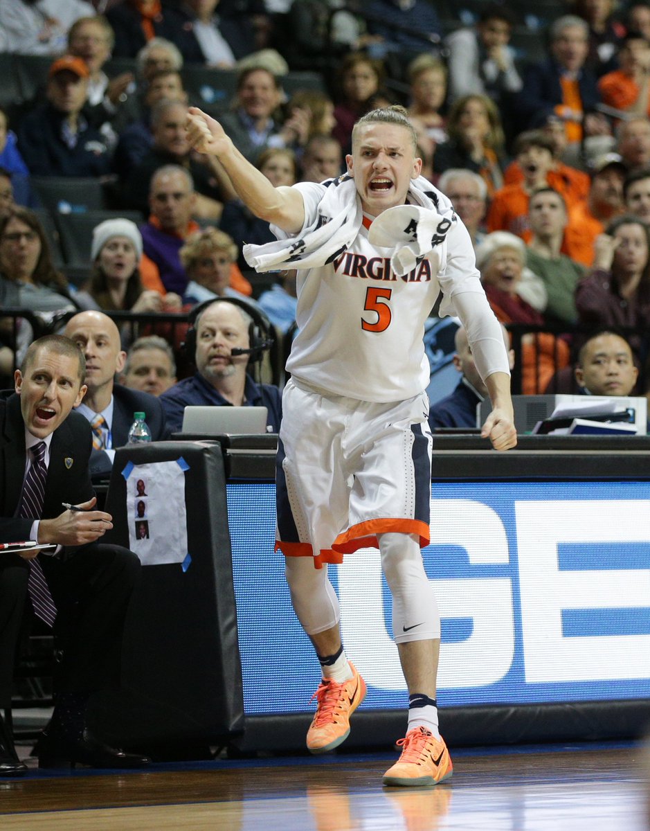 UVAMensHoops's tweet photo. PHOTO GALLERY: Check out the photos from our #ACCTourney win vs. @Pitt_MBB #GoHoos https://t.co/EhAhLhsbNZ https://t.co/j44lVp3Fio