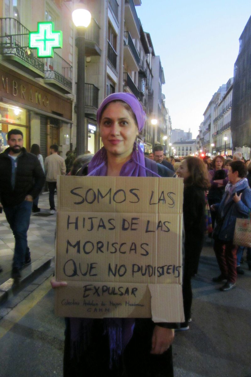 RedMusulmanas's tweet photo. "Somos las hijas de las moriscas que no pudisteis expulsar"
#ReferentesMusulmanas #8marzo https://t.co/byZPCfvrOM