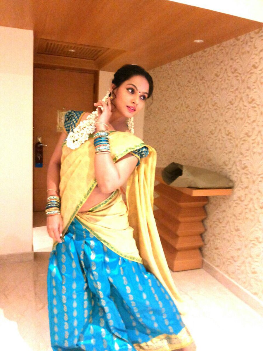 SawanntRishab's tweet photo. Desperately waiting for her next #VaigaiExpress https://t.co/1A8Q2HSL8E