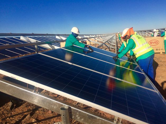 JuwiAfrica's tweet image. Delay in awarding the next rounds of the REIPP is affecting ordinary people in local communities: bit.ly/2mDPMbG #RenewableEnergy