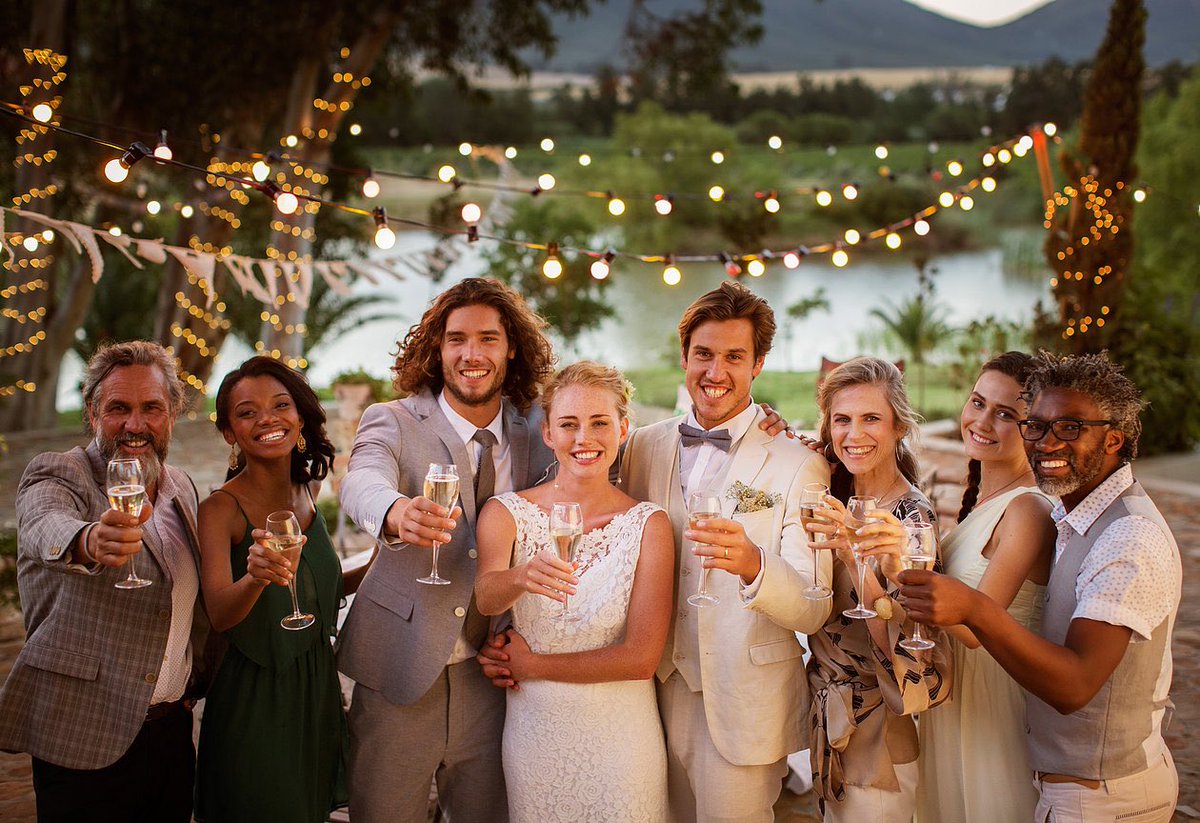 _dfeventos's tweet photo. Y si celebramos la boda con pocos invitados??

https://t.co/PLb20P82bG https://t.co/UBA1zDx7Rc