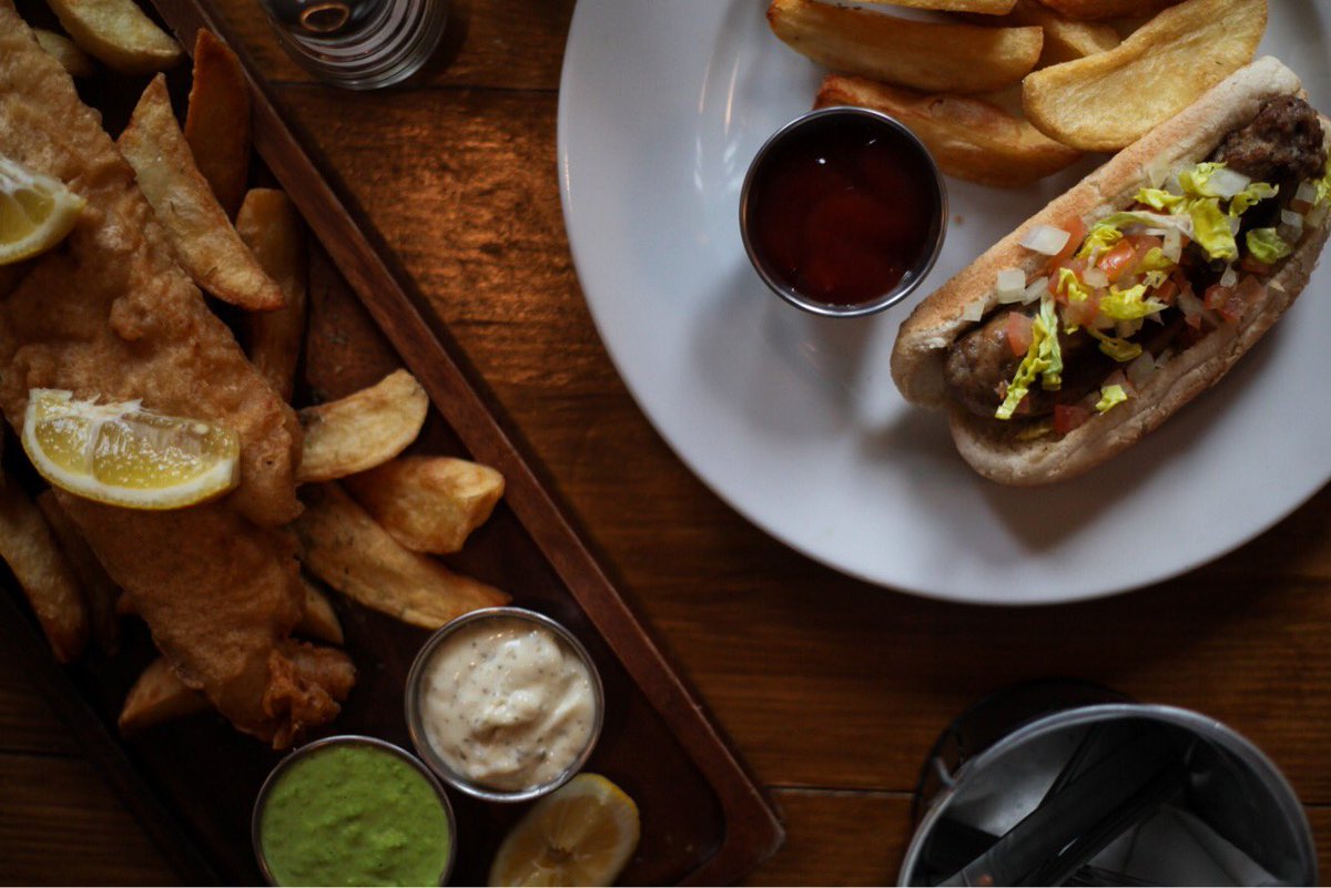 Cowley_Retreat's tweet photo. Delicious new dishes on our menu. Make sure you look out for our great Lazy Lunch deals #thecowleyretreat #yourretreat #oxford #coweyroad https://t.co/wh1fCAV09g